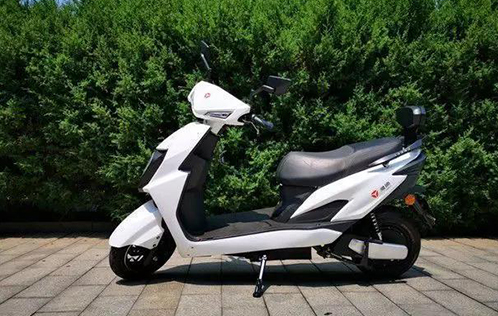 都說電動車鋰電池好，為什么沒有完全替代鉛酸電池？